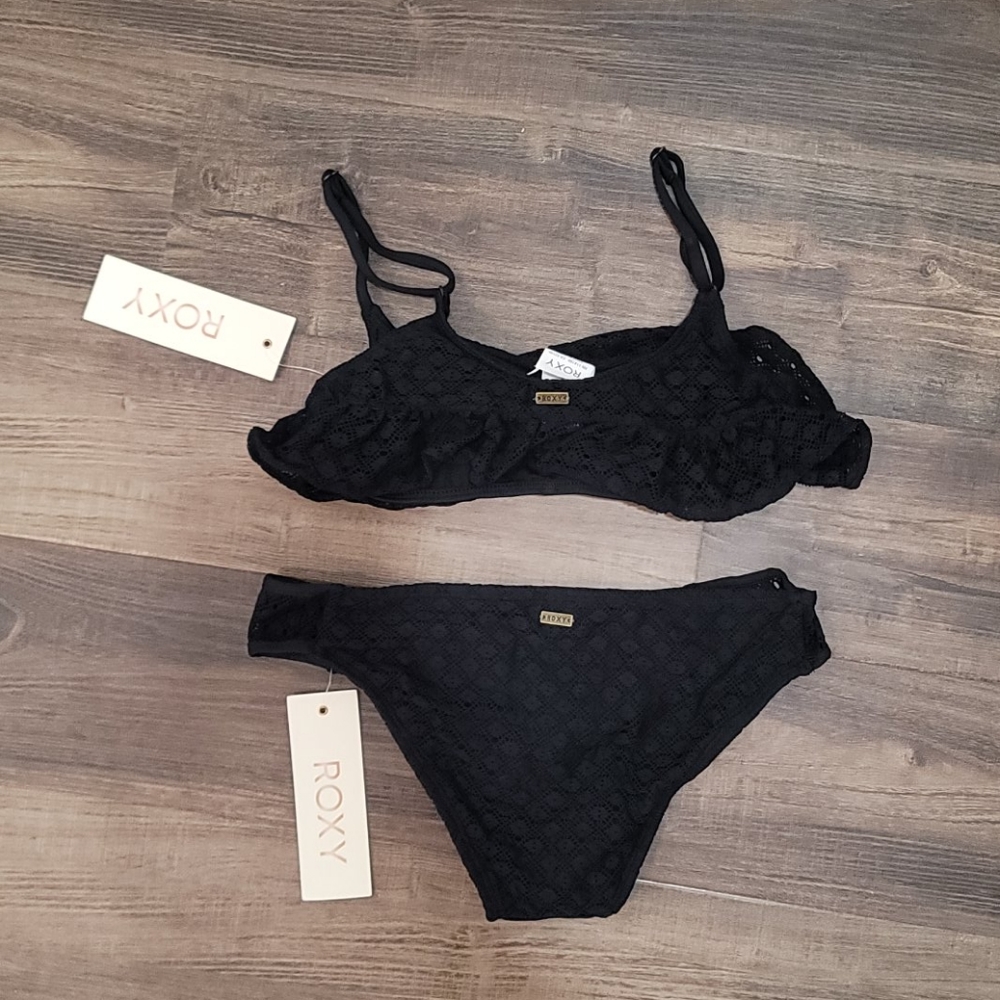 NWT Roxy Dotted Crochet Bikini Set - Picture 2 of 7